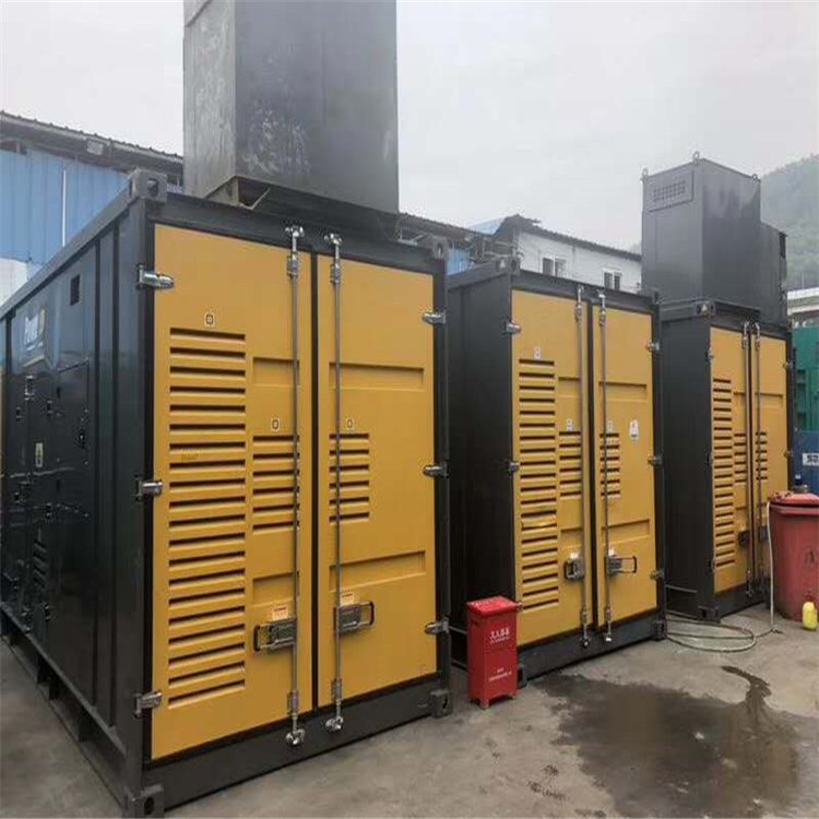 华南热作学院温度变化对不同类型欠压保护装置的可靠性影响有何差异？